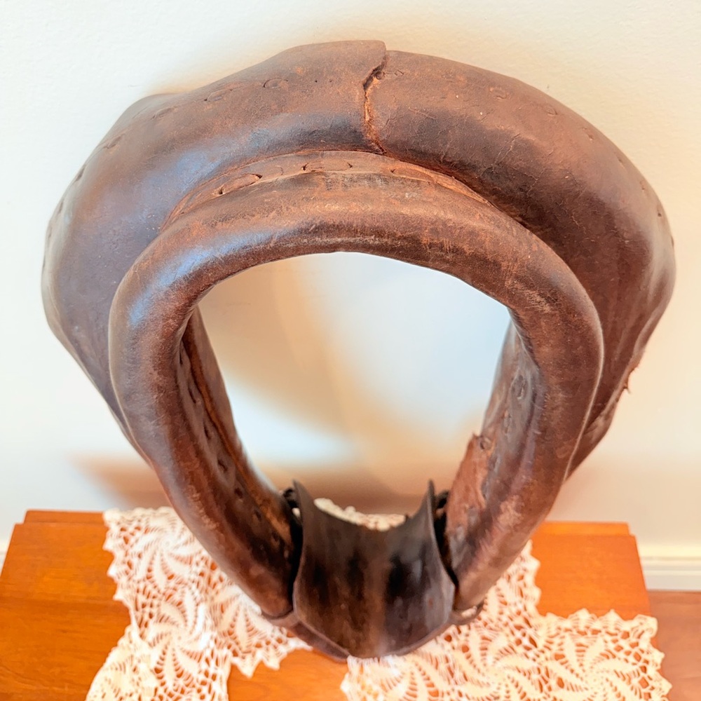 Vintage Antique leather Horse Collar | farmhouse | primitive farm tools decor - Picture 8 of 10